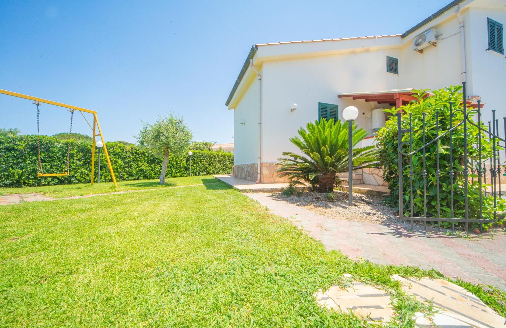 Case Vacanze Mare Nostrum - Villas In Front Of The Beach With Pool Campofelice Di Roccella Dış mekan fotoğraf