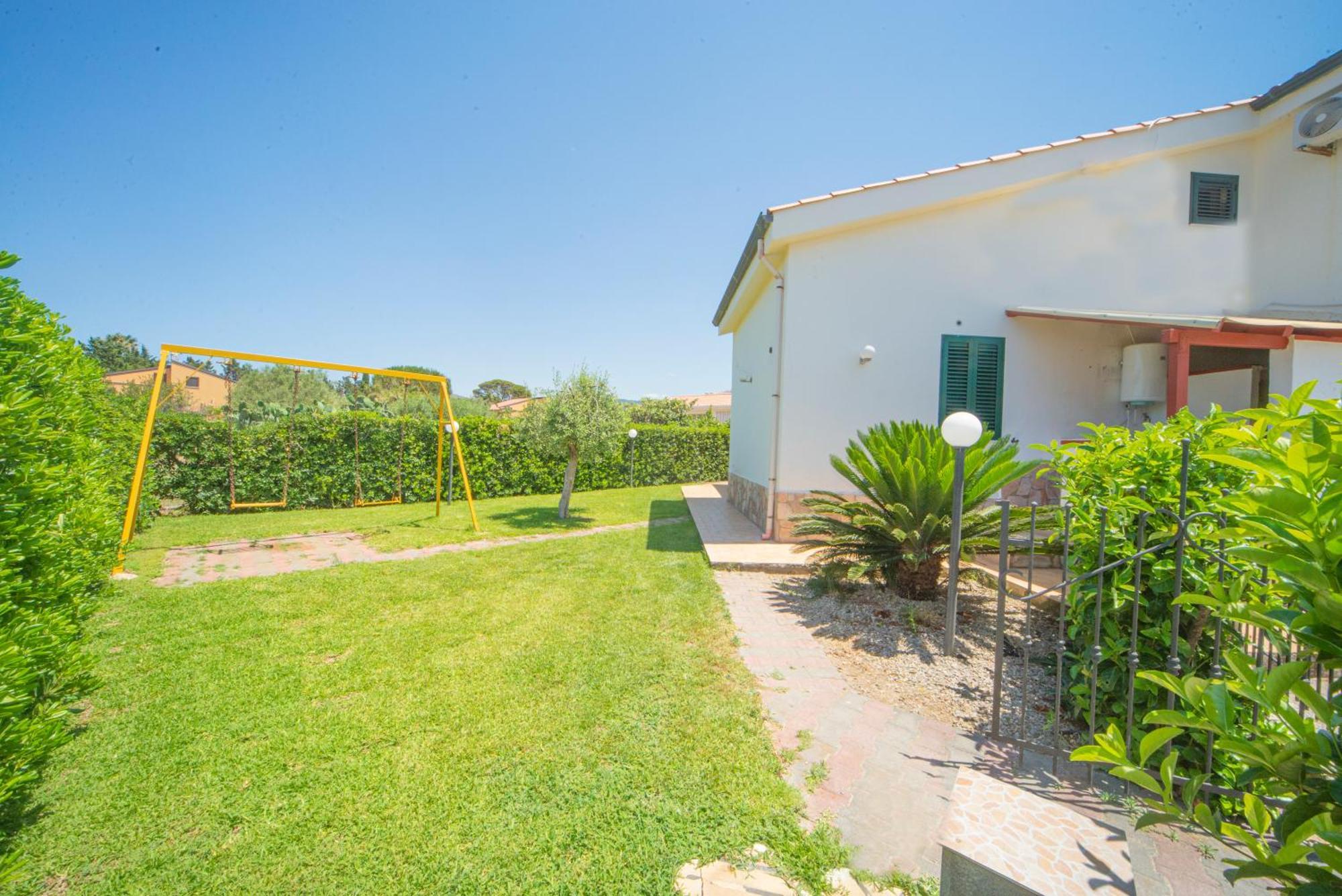 Case Vacanze Mare Nostrum - Villas In Front Of The Beach With Pool Campofelice Di Roccella Dış mekan fotoğraf