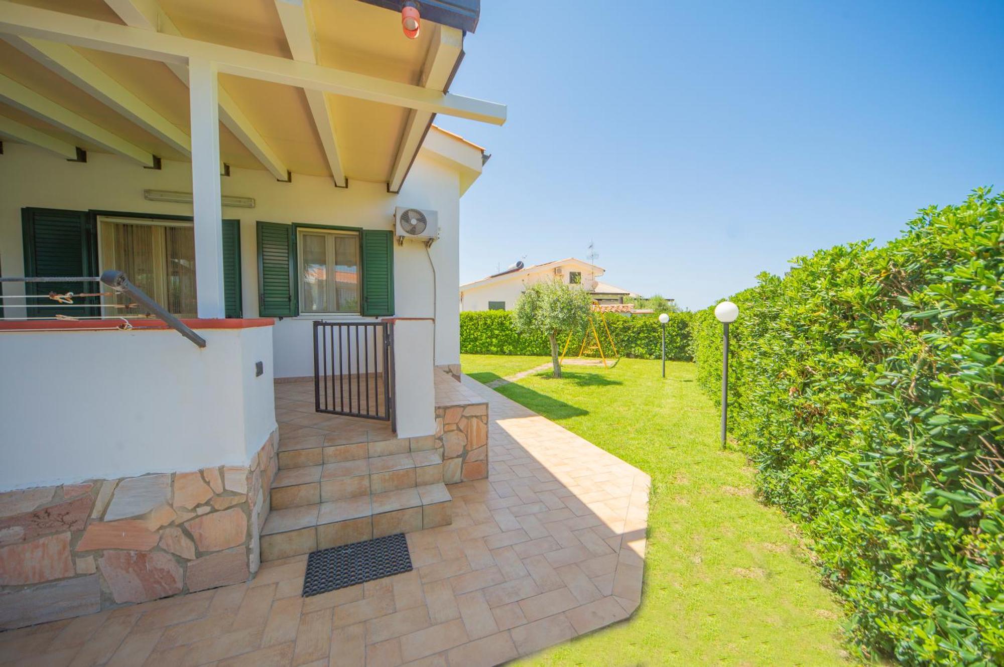 Case Vacanze Mare Nostrum - Villas In Front Of The Beach With Pool Campofelice Di Roccella Dış mekan fotoğraf