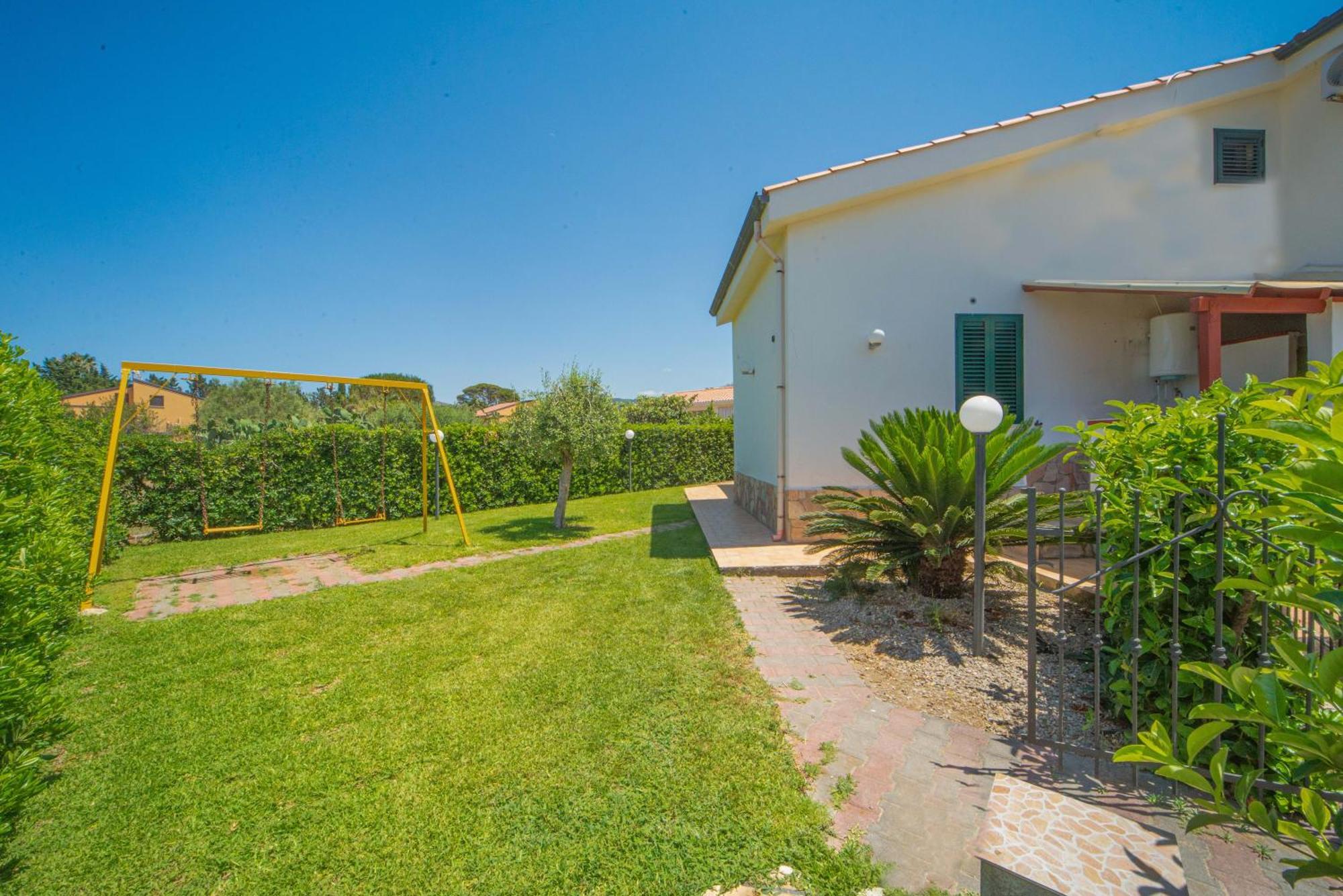 Case Vacanze Mare Nostrum - Villas In Front Of The Beach With Pool Campofelice Di Roccella Dış mekan fotoğraf